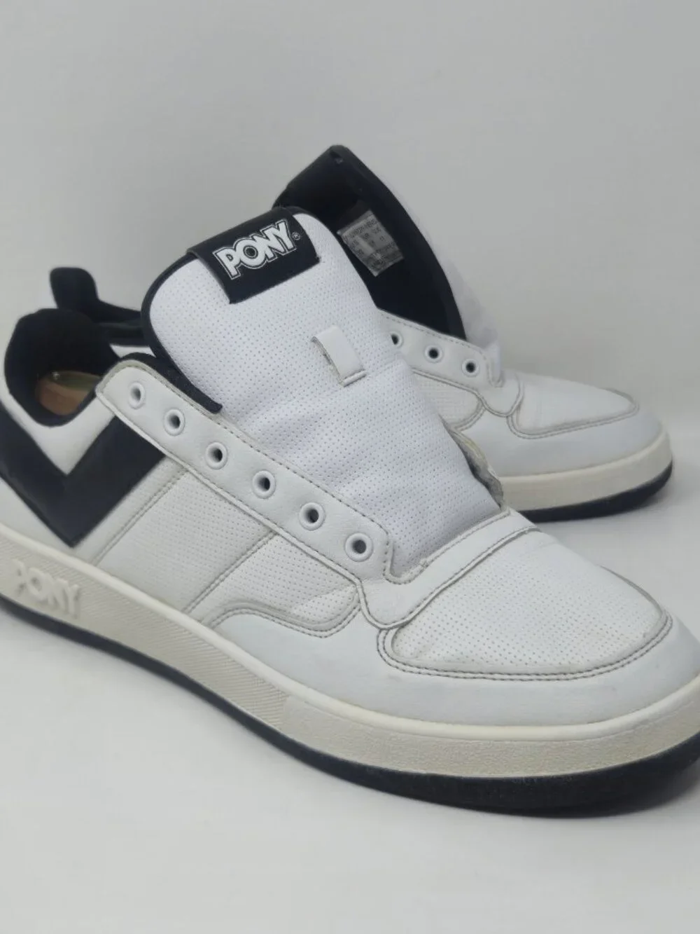 Pony men size